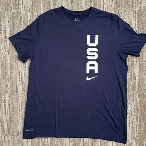 NIKE MENS PRE-OWNED NAVY COTTON BLEND TEAM USA BASKETBALL DRI-FIT T-SHIRT XL
